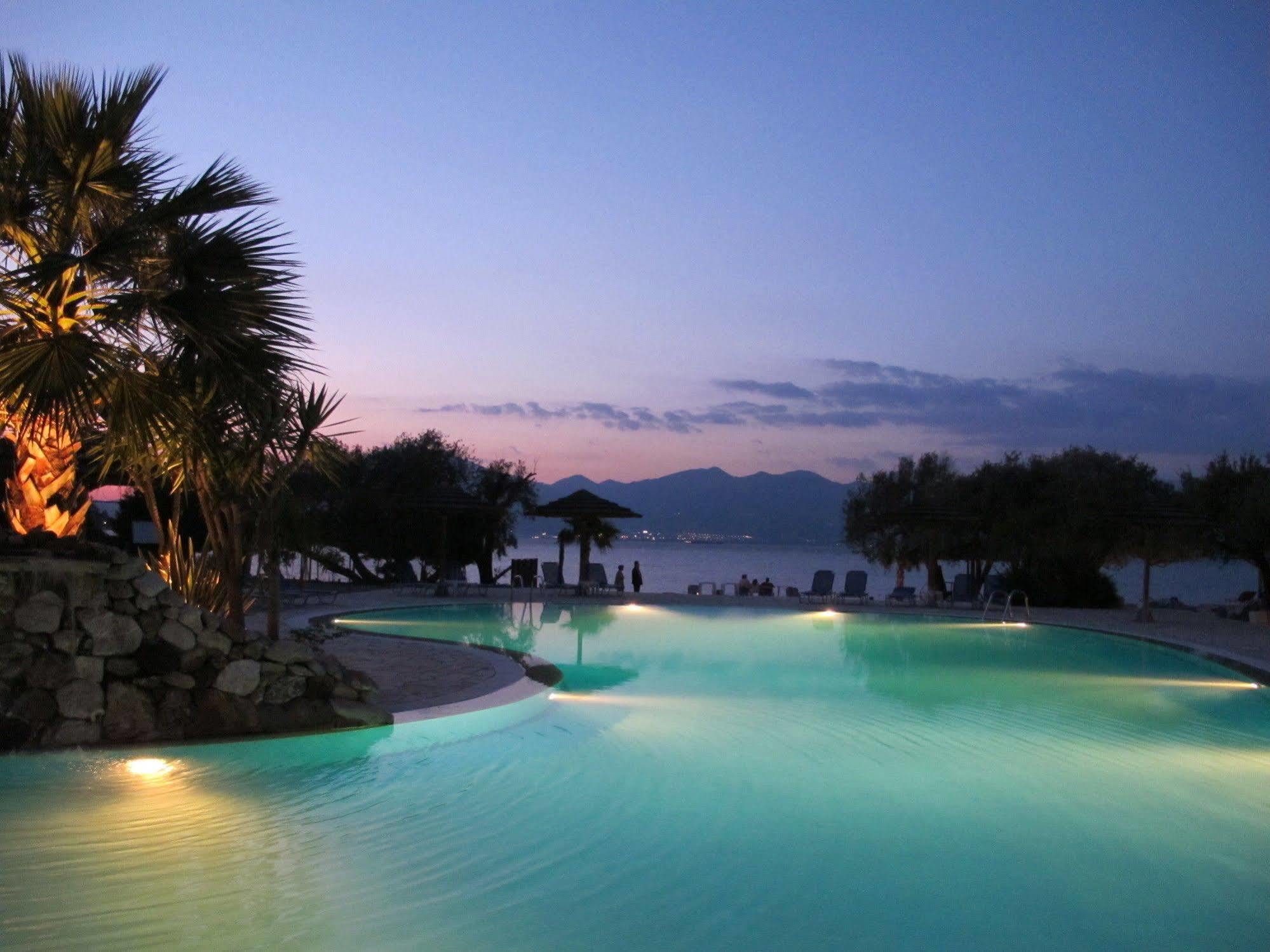 Florida Blue Bay Resort & Spa Psathópirgos Exterior foto